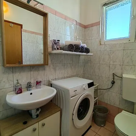 Apartment Grguric Pag Town