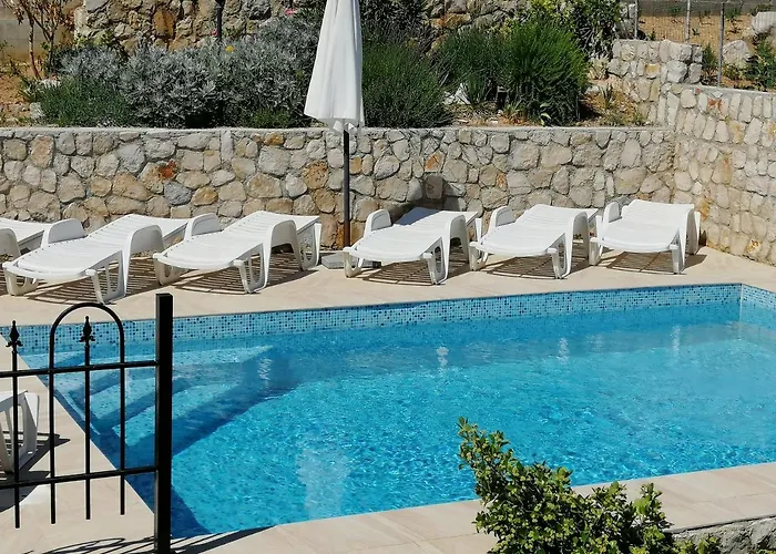 Apartment Grguric Pag Town